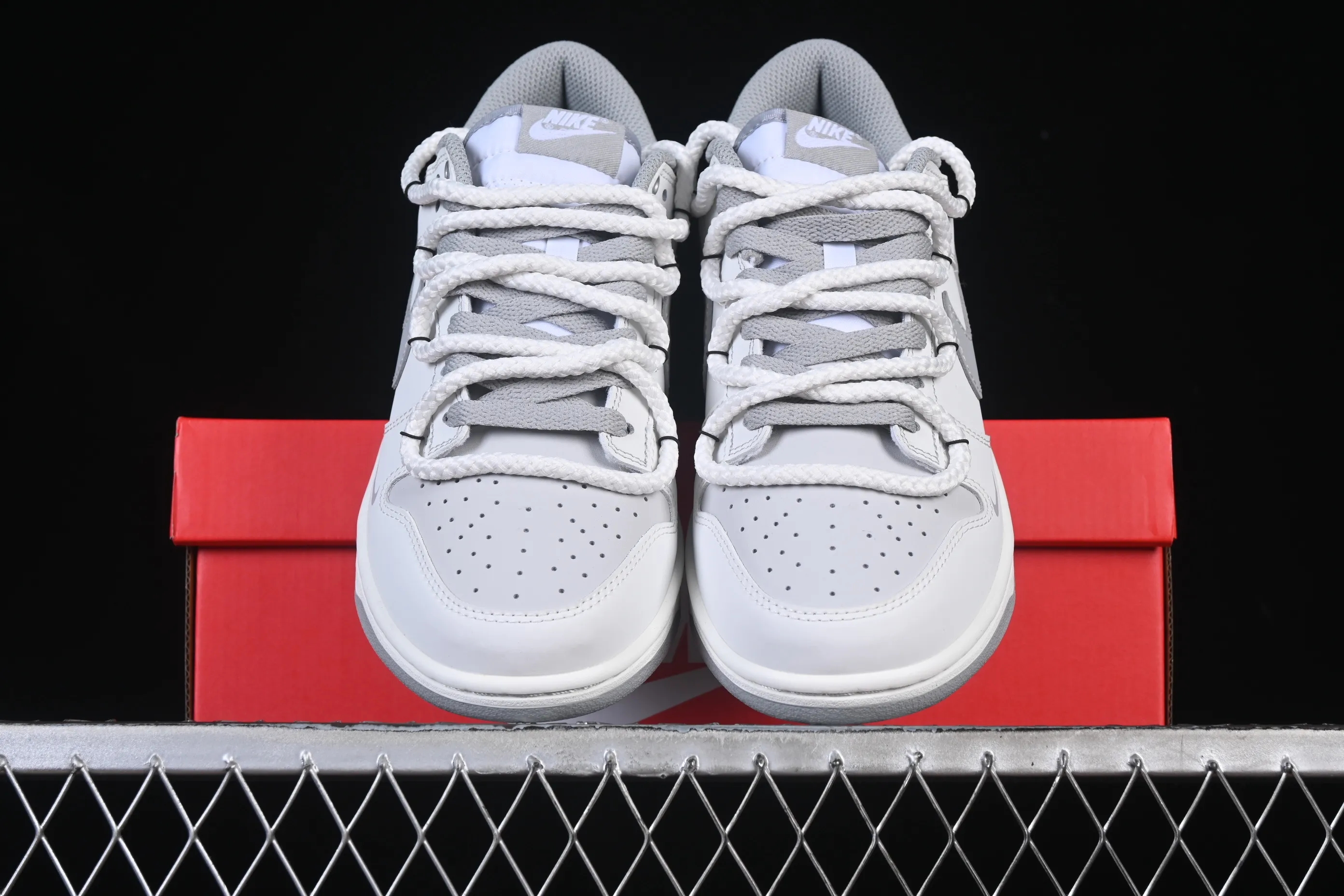 All categories Nk SB Dunk Series Nk SB Dunk Low High-end customized low-top sneakers Nike SB Dunk Low "Just Do It" Anniversary high-end customized low-top casual sneakers WG0508-040